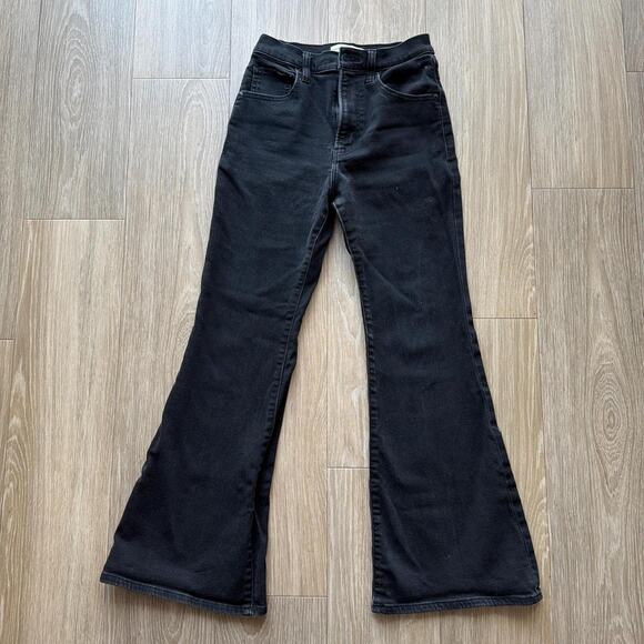 Abercrombie & Fitch Denim - Abercrombie fitch black Flare Ultra High Rise Size 2s
